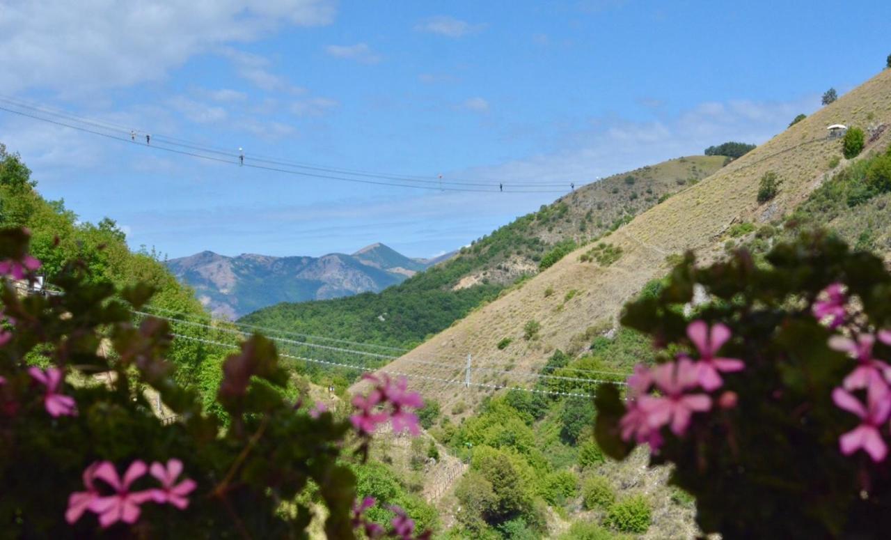 Borgo Manca Suite Sasso di Castalda Εξωτερικό φωτογραφία