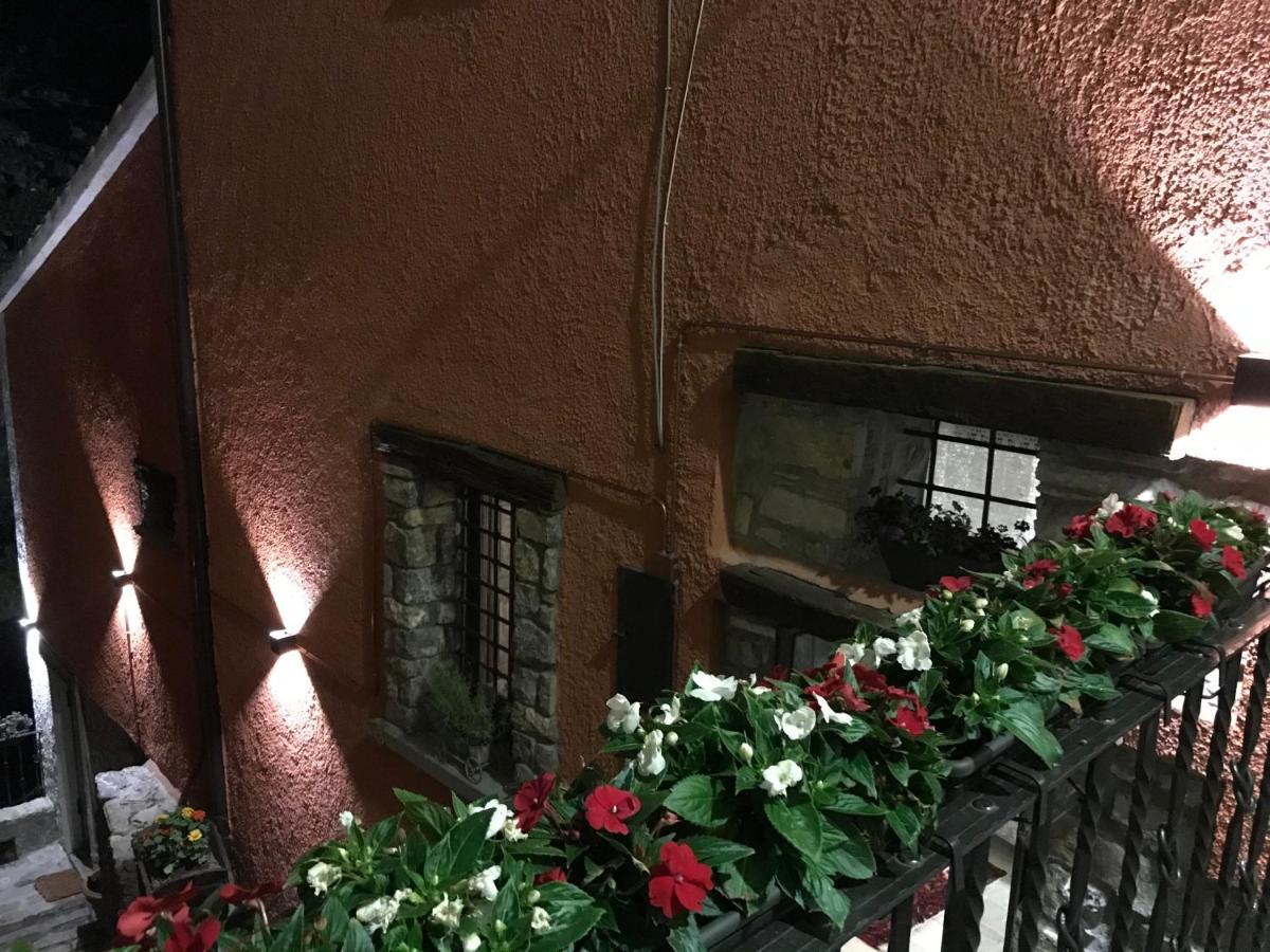 Borgo Manca Suite Sasso di Castalda Εξωτερικό φωτογραφία