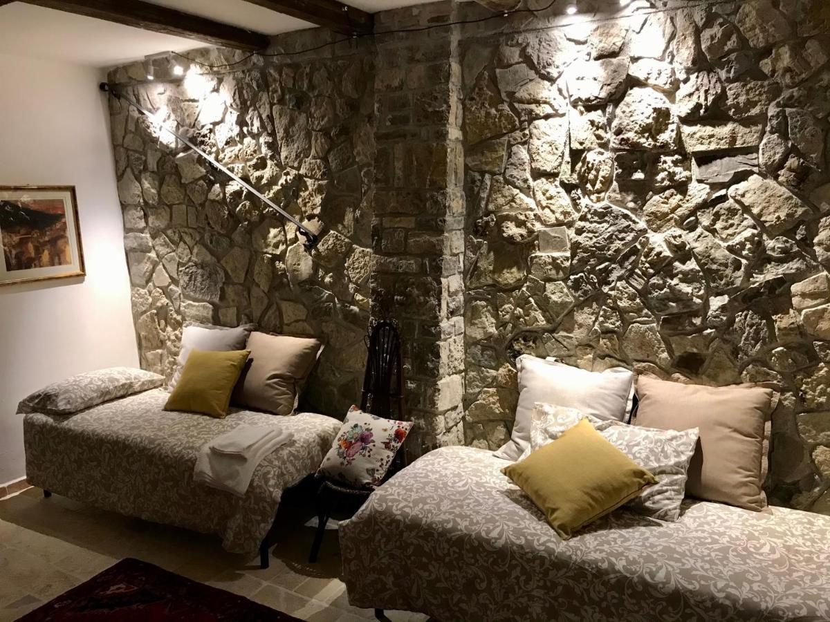Borgo Manca Suite Sasso di Castalda Εξωτερικό φωτογραφία